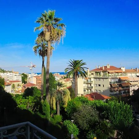 Le Montfleuri- Centre-ville - Parking Prive - Vue Apartment