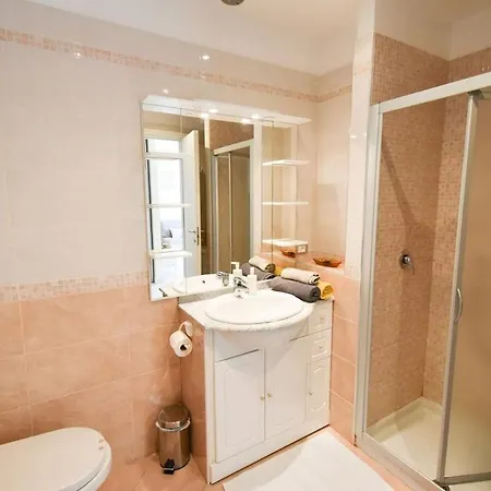 Le Montfleuri Centre-Ville Parking Prive Vue Degagee Apartamento *